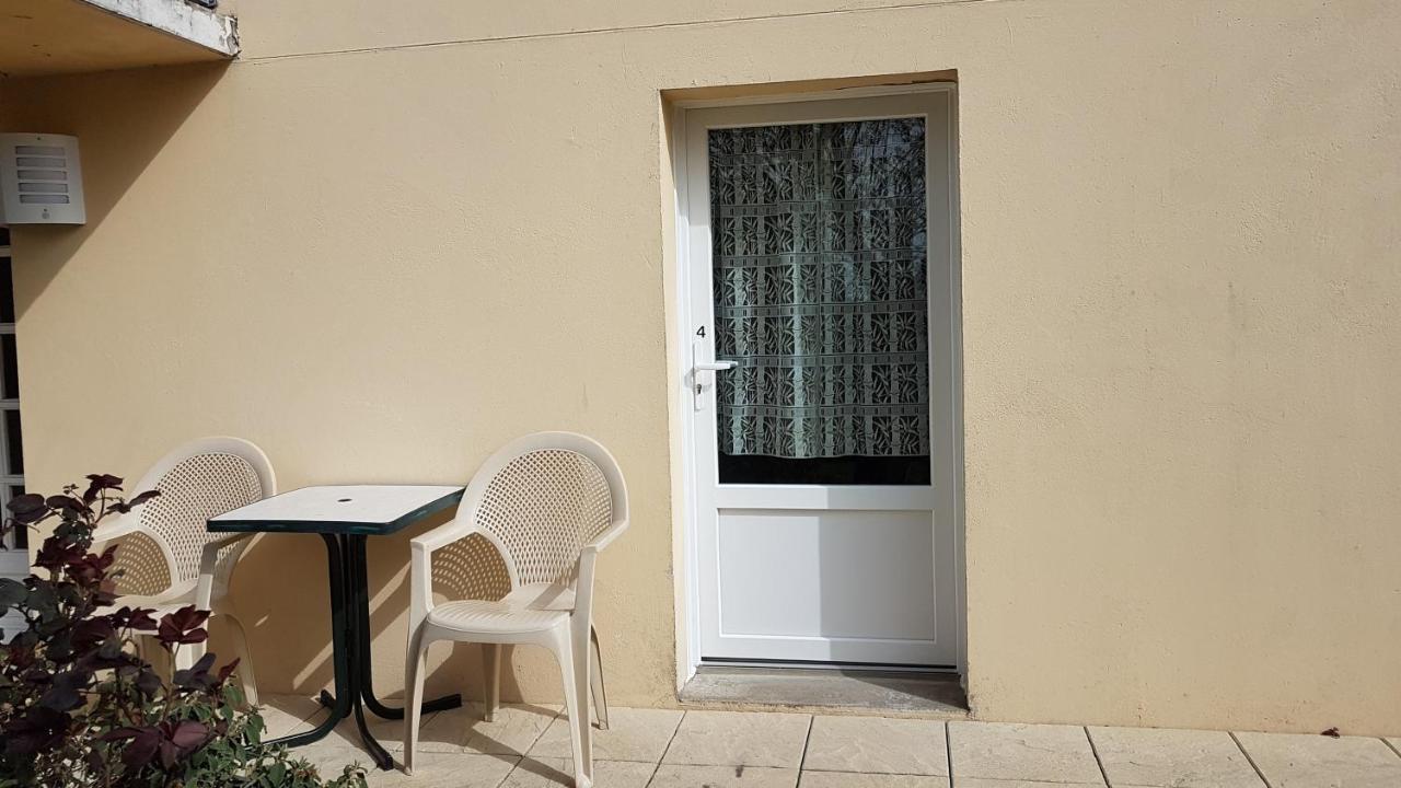 Les Contines Appartement Bagnoles de l'Orne Normandie Buitenkant foto